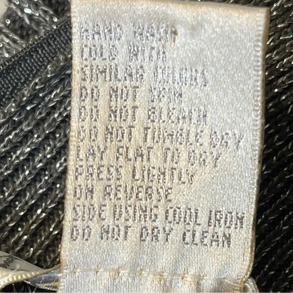 Maggie Barnes Women Gray Silver beads rib knit sweater. Gray/silver size 1X used - Picture 15 of 16